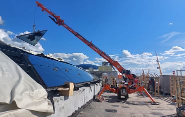 Монтаж стеклопакетов мини-краном SPX527